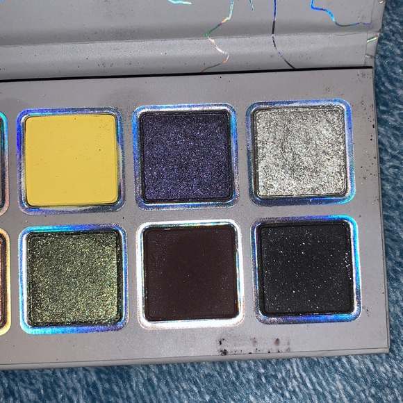 Kylie cosmetics eye of the storm palette - Picture 7 of 7